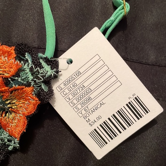 Urban Outfitters NWT embroidered bralette - Picture 3 of 3